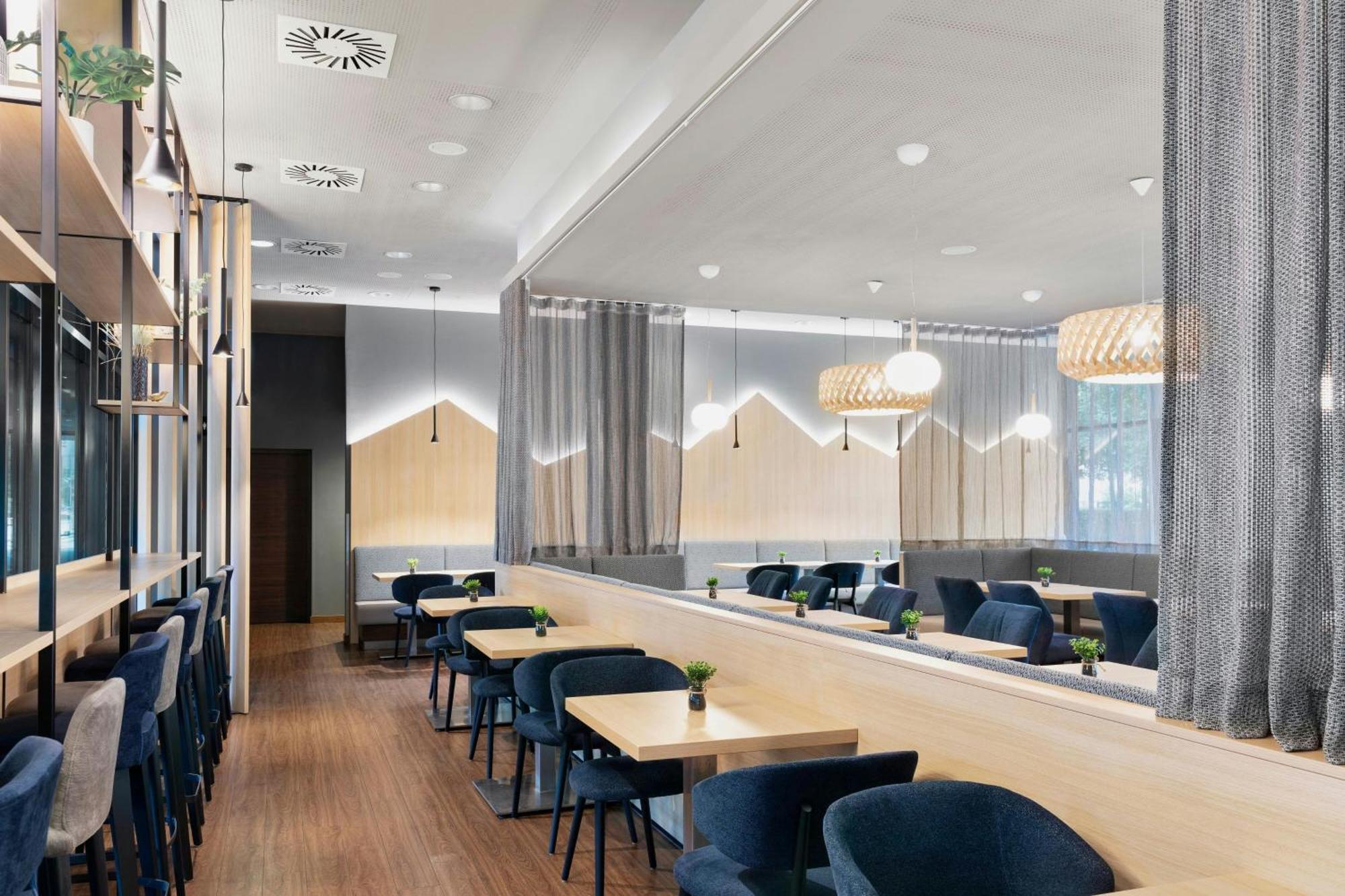 Courtyard By Marriott East Hotel Munich